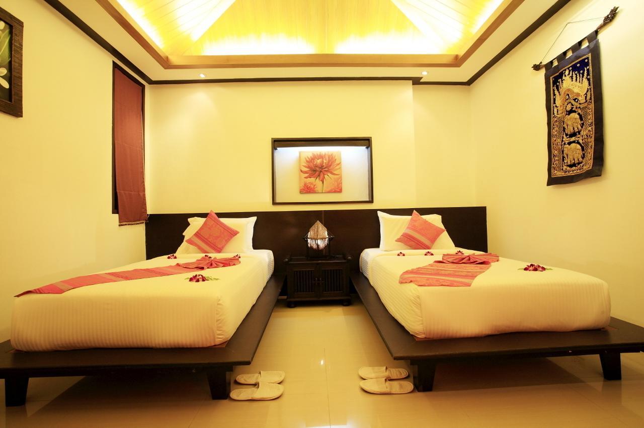 The Iris Pool Villa Rawai Chambre photo