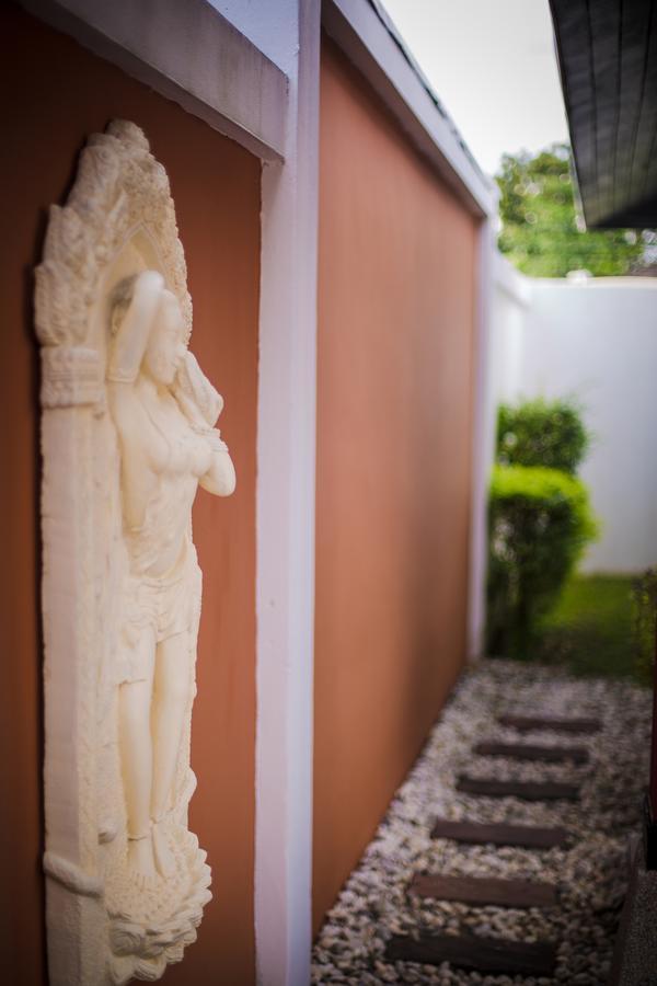 The Iris Pool Villa Rawai Chambre photo