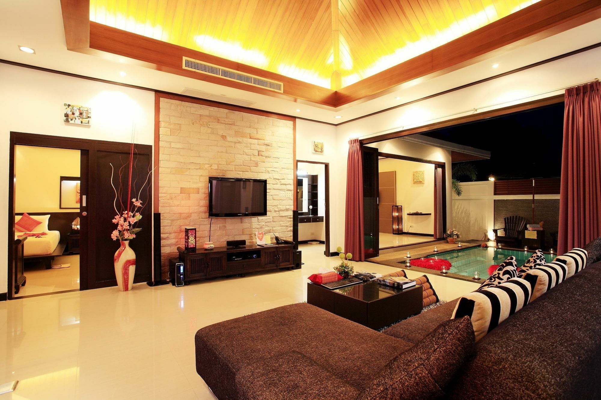 The Iris Pool Villa Rawai Extérieur photo