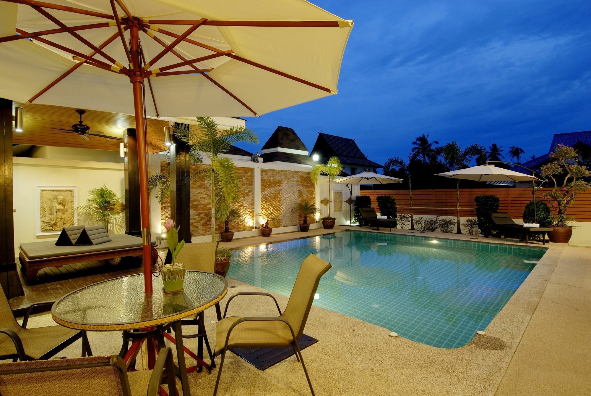 The Iris Pool Villa Rawai Extérieur photo